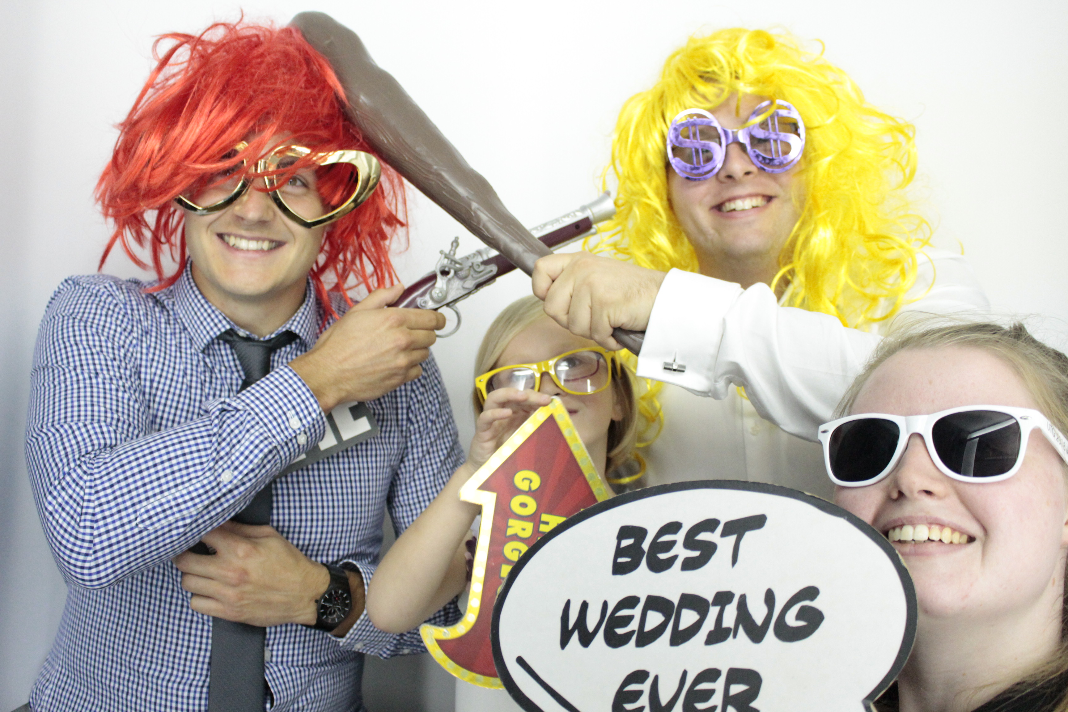 Louise & Dan's Big Day | View more photos from the event at gallery.myphotoboothexperience.co.uk/u/MyPhotoBoothExperienceLtd/Louise-Dans-Big-Day